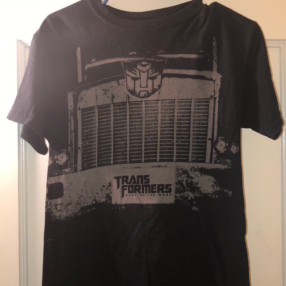 A short sleeve transformer t-shirt